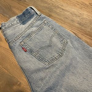 Women’s Levi 501 skinny size 28